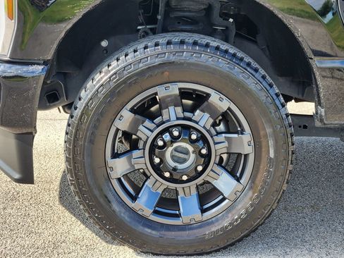Used 2024 Ford F250 XL w/ STX Appearance Package AWD/4WD image 10
