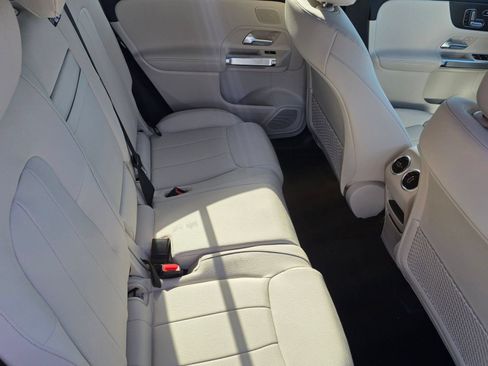 Certified 2026 Mercedes-Benz GLB 250 4MATIC image 24