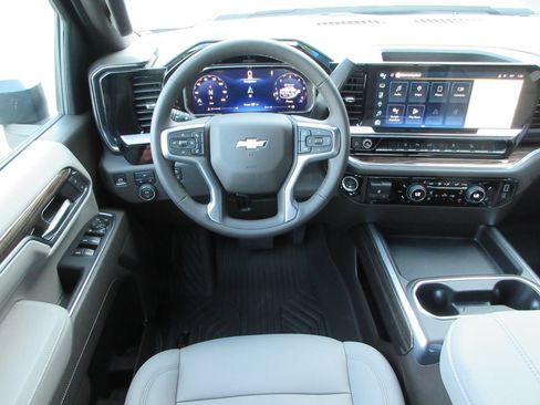 New 2026 Chevrolet Silverado 2500 LT w/ All Star Edition AWD/4WD image 18