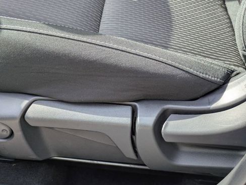 Used 2024 Mitsubishi Outlander ES image 20