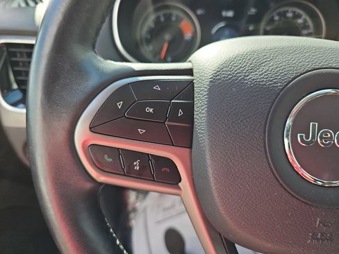 Used 2019 Jeep Cherokee Limited AWD/4WD image 18