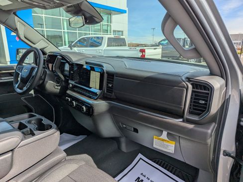 New 2026 Chevrolet Silverado 1500 LT image 40