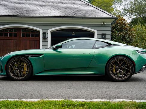 Used 2025 Aston Martin DB12 Coupe image 3