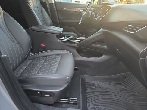 Used 2023 Buick Envision Avenir image 10
