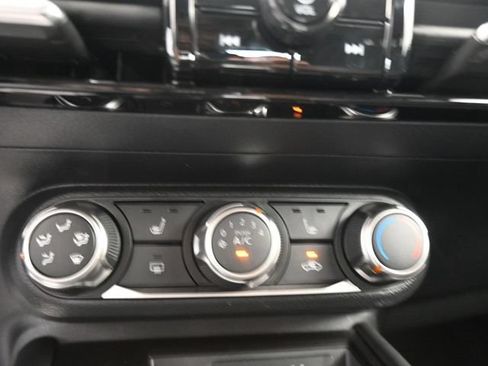 Used 2025 Nissan Kicks SV w/ SV Premium Package AWD/4WD image 13