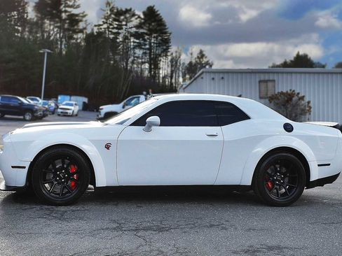 Used 2022 Dodge Challenger SRT Hellcat RWD image 5