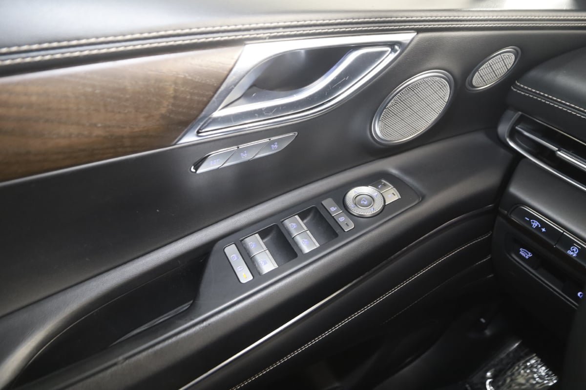 Used 2023 Genesis GV80 2.5T w/ Advanced Package AWD/4WD image 29