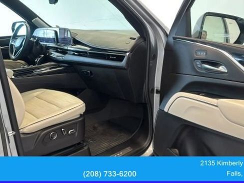 Used 2024 Cadillac Escalade Sport w/ LPO, ONYX Package AWD/4WD image 36