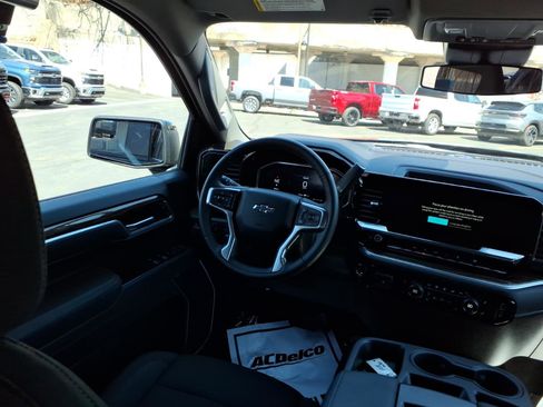 Used 2026 Chevrolet Silverado 1500 RST AWD/4WD image 14
