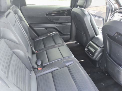 Certified 2024 Lincoln Nautilus Reserve w/ Jet Appearance Package (87T) AWD/4WD image 27