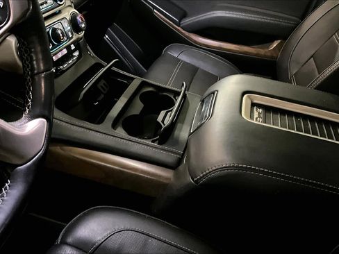Used 2019 GMC Yukon Denali w/ Open Road Package image 17