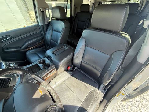 Used 2019 Chevrolet Tahoe LT image 5
