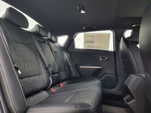 New 2025 Kia K4 GT-Line w/ GT-Line Sunroof Package image 19