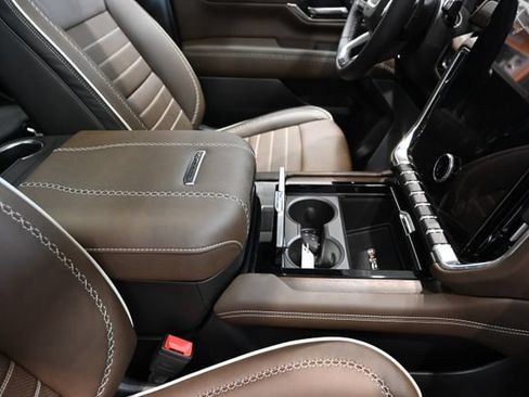 New 2026 GMC Yukon XL Denali Ultimate w/ LPO, Floor Liner Package AWD/4WD image 30