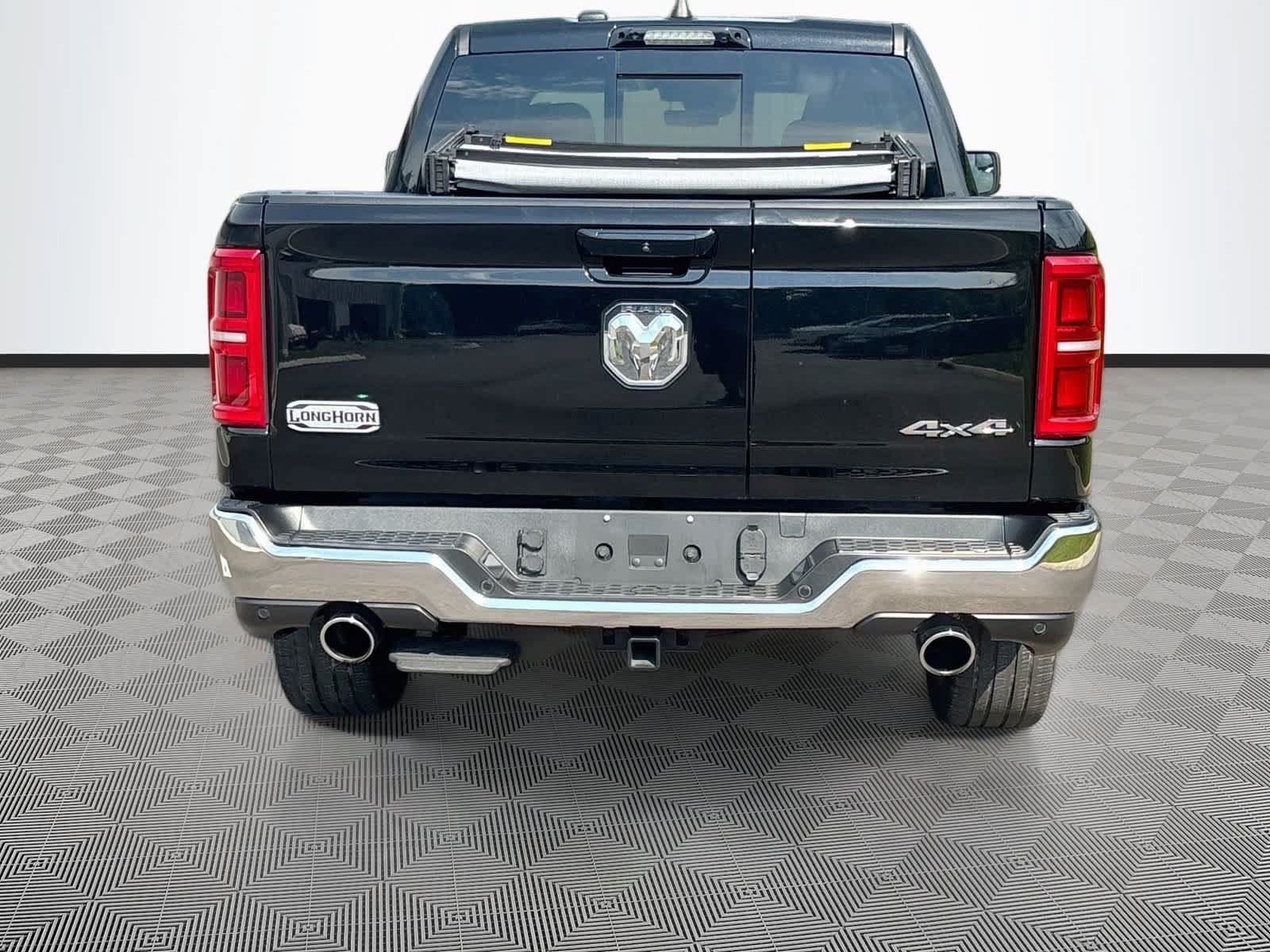 Used 2025 RAM 1500 Limited AWD/4WD image 6