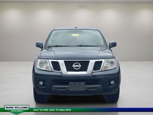 Used 2019 Nissan Frontier PRO-4X image 7