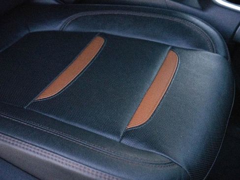 Used 2020 GMC Sierra 1500 AT4 image 17