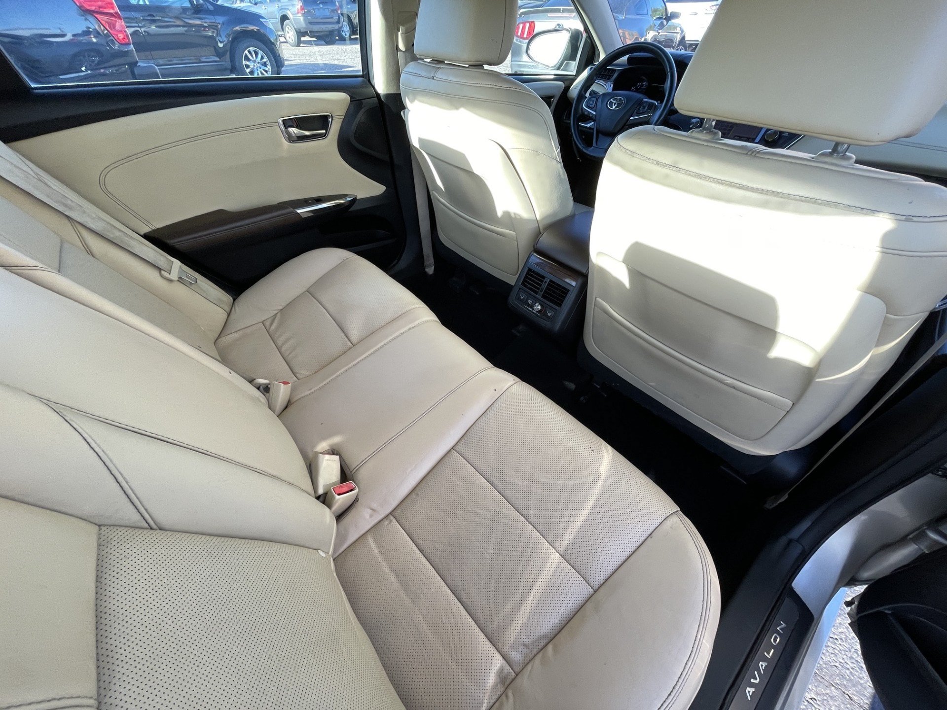 Used 2013 Toyota Avalon FWD image 26