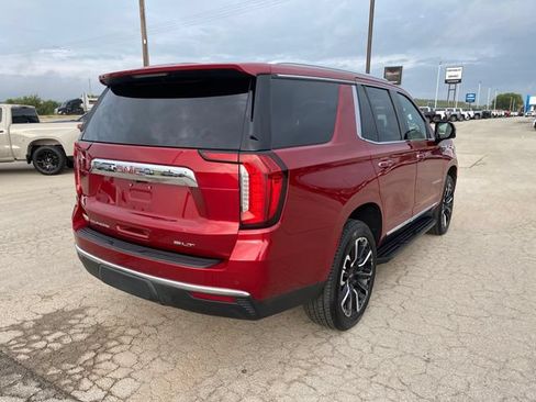 Used 2022 GMC Yukon SLT w/ SLT Premium Package AWD/4WD image 6