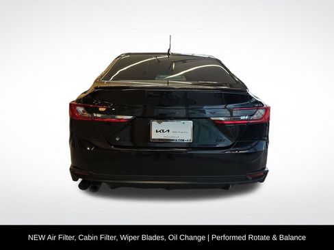 Used 2025 Toyota Camry SE w/ Convenience Package FWD image 5
