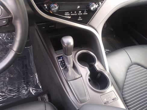 Used 2024 Toyota Camry SE FWD image 24