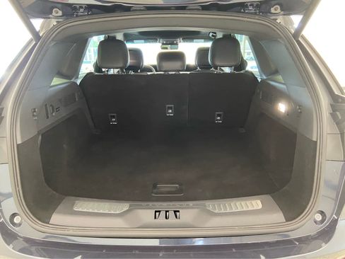 Used 2024 Lincoln Nautilus Premier w/ Equipment Group 102A image 9