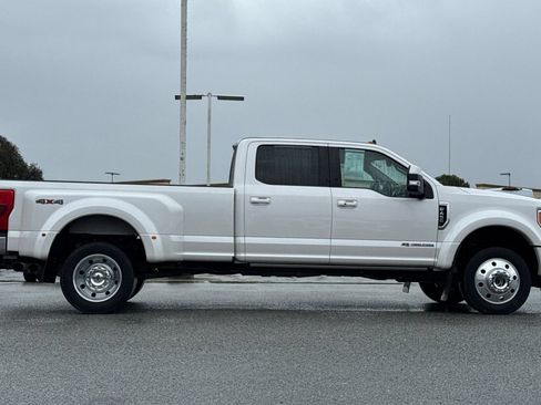Used 2019 Ford F450 Lariat w/ Lariat Ultimate Package AWD/4WD image 3