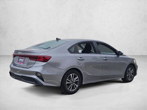 Used 2024 Kia Forte LXS image 5