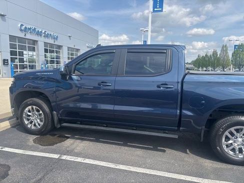 Used 2020 Chevrolet Silverado 1500 LT w/ LT Value Package image 12