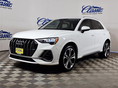 Used 2021 Audi Q3 2.0T Premium w/ Convenience Package image 5