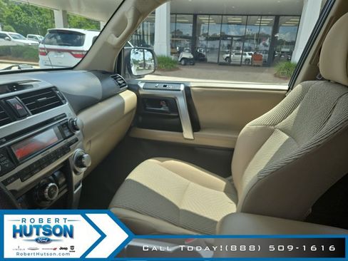 Used 2011 Toyota 4Runner SR5 AWD/4WD image 17