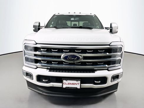 Used 2024 Ford F250 Platinum AWD/4WD image 3