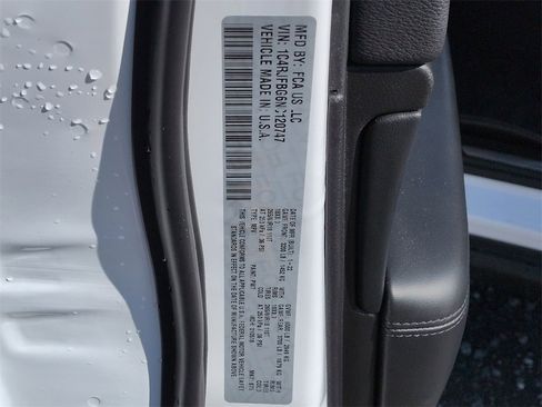 Used 2022 Jeep Grand Cherokee Limited w/ Tech Group image 12