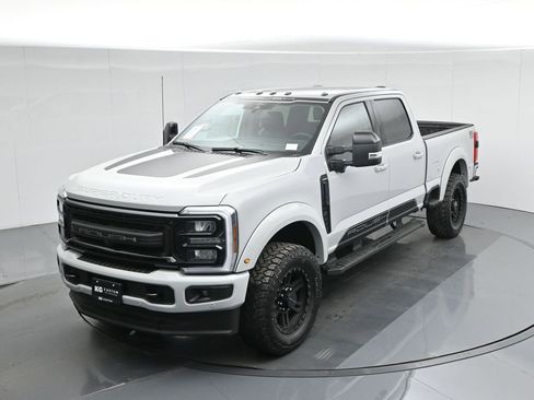 New 2026 Ford F250 Lariat w/ Black Appearance Package image 45