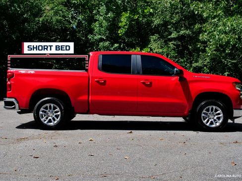 Used 2025 Chevrolet Silverado 1500 LT AWD/4WD image 31