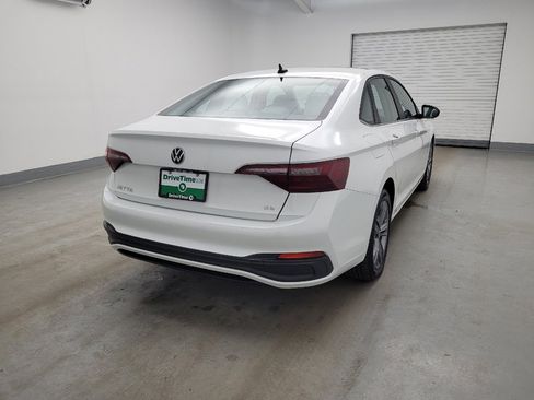 Used 2024 Volkswagen Jetta SE w/ Panoramic Sunroof Package image 7