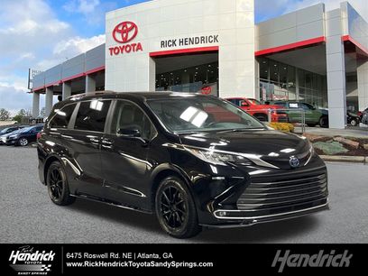 Used 2022 Toyota Sienna Limited