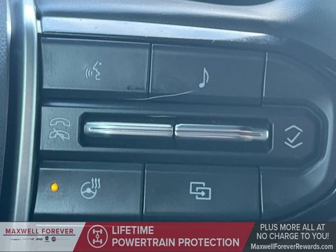 Used 2025 Chevrolet Colorado Trail Boss image 10