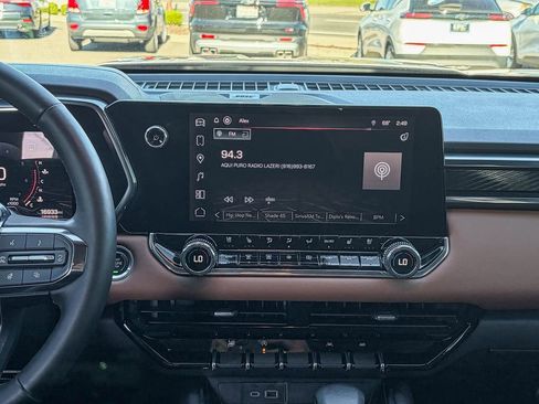 Used 2023 GMC Canyon AT4 w/ AT4 Premium Package image 16