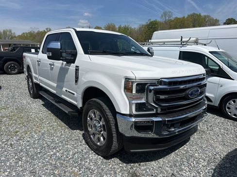 Used 2020 Ford F350 Lariat w/ Lariat Ultimate Package image 2