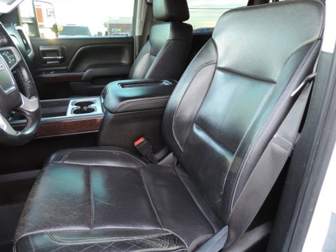 Used 2019 GMC Sierra 3500 SLT w/ Duramax Plus Package image 12