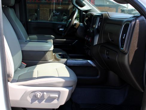 Used 2022 Chevrolet Silverado 3500 LTZ w/ LTZ Plus Package image 10