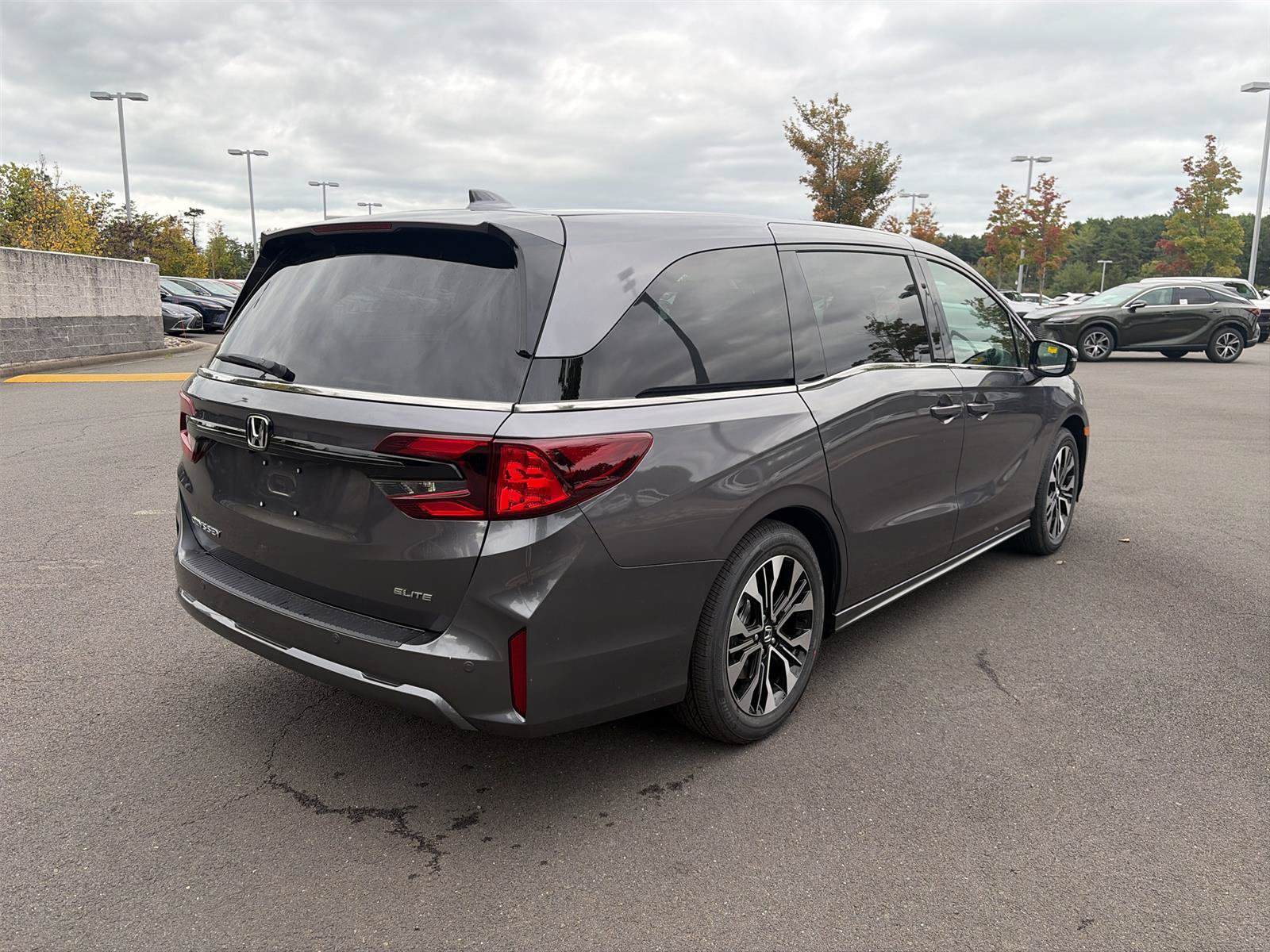 New 2027 Honda Odyssey Elite image 7