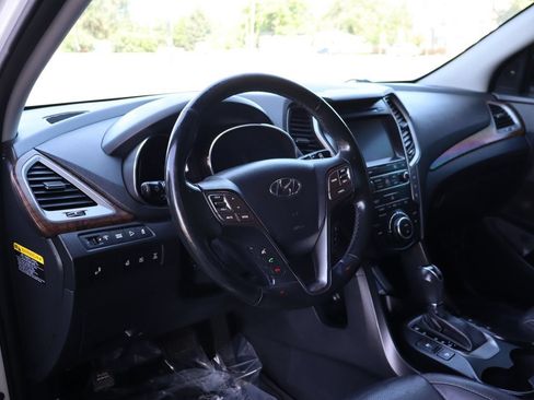 Used 2017 Hyundai Santa Fe Limited AWD/4WD image 15