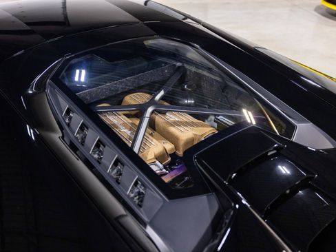 Used 2018 Lamborghini Huracan Performante image 18