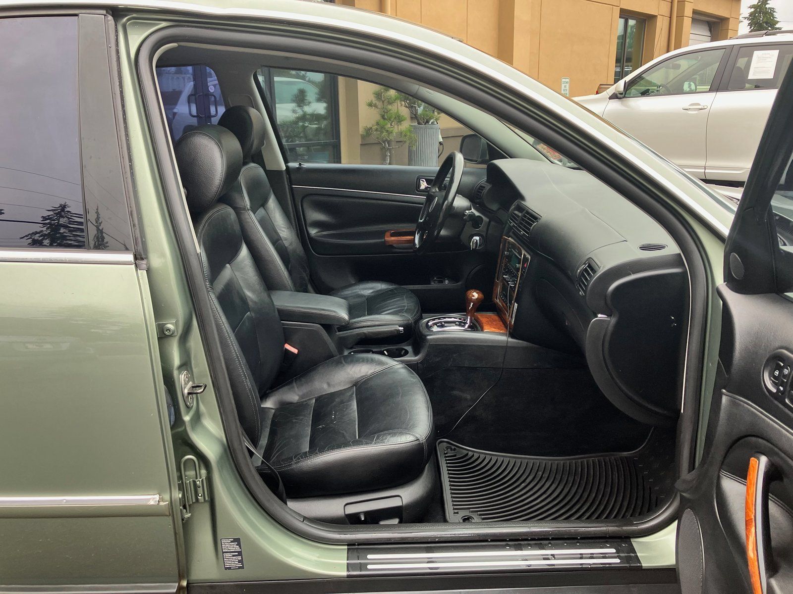 Used 2003 Volkswagen Passat W8 AWD/4WD image 17