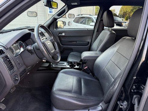 Used 2010 Ford Escape Limited AWD/4WD image 9