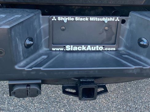 Used 2015 Ford F350 Lariat image 6