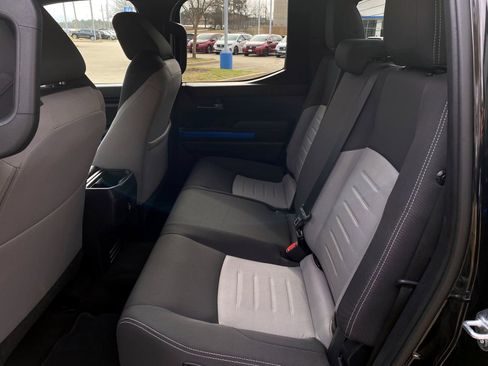 Used 2025 Toyota Tacoma TRD Off-Road image 29