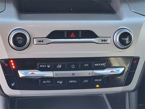 Used 2022 Ford Explorer XLT w/ Equipment Group 202A image 32